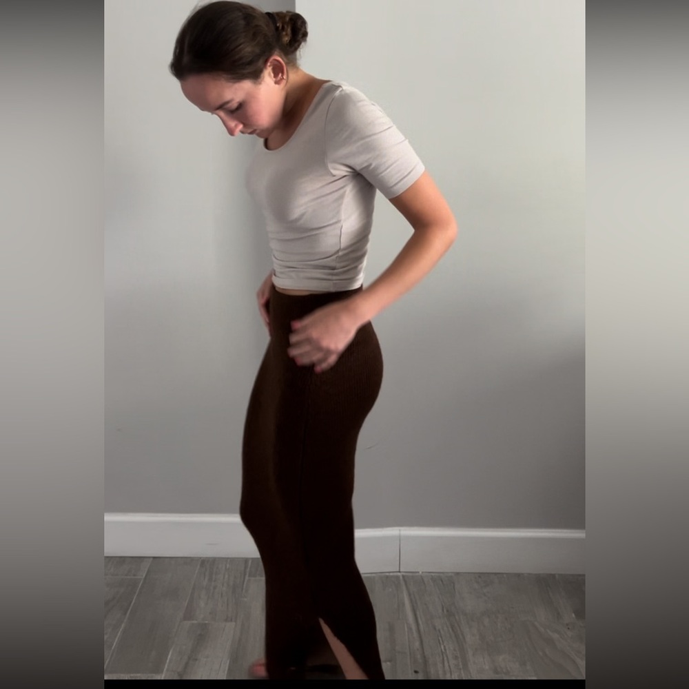 Brown ribbed skirt